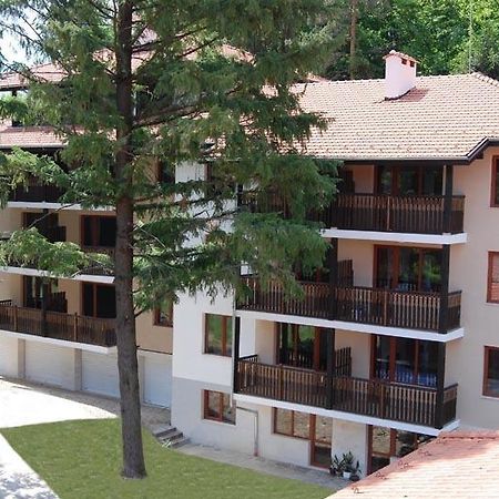 Vidima Apartment Hotel Aprilți Exterior foto