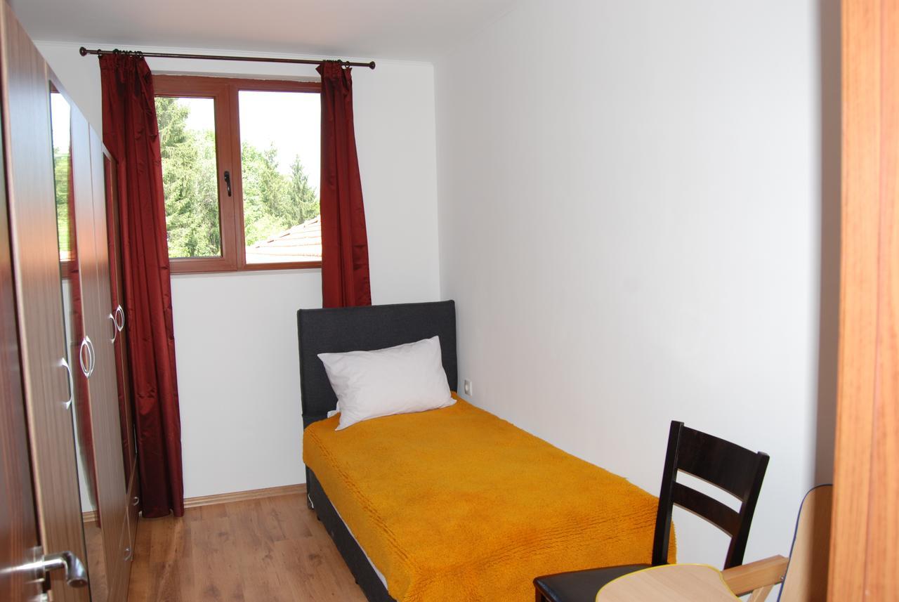 Vidima Apartment Hotel Aprilți Exterior foto