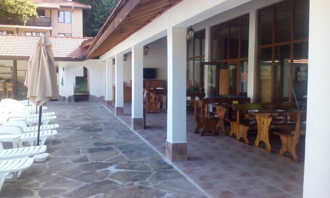 Vidima Apartment Hotel Aprilți Exterior foto